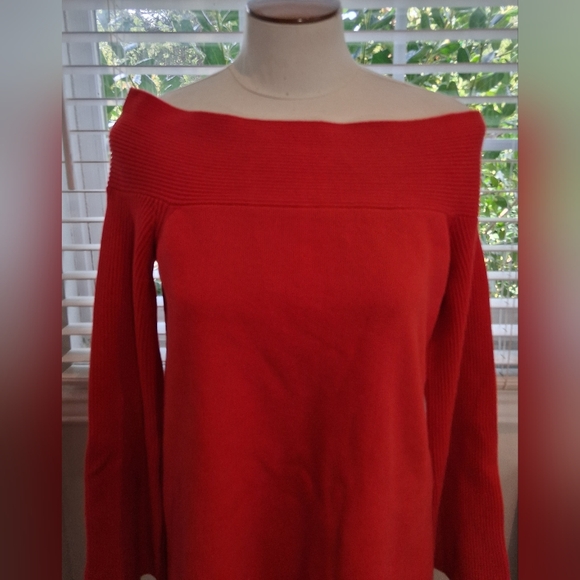 Anthropologie Red Off The Shoulder Medium Weight Sweater Sz M NWT - Picture 2 of 12